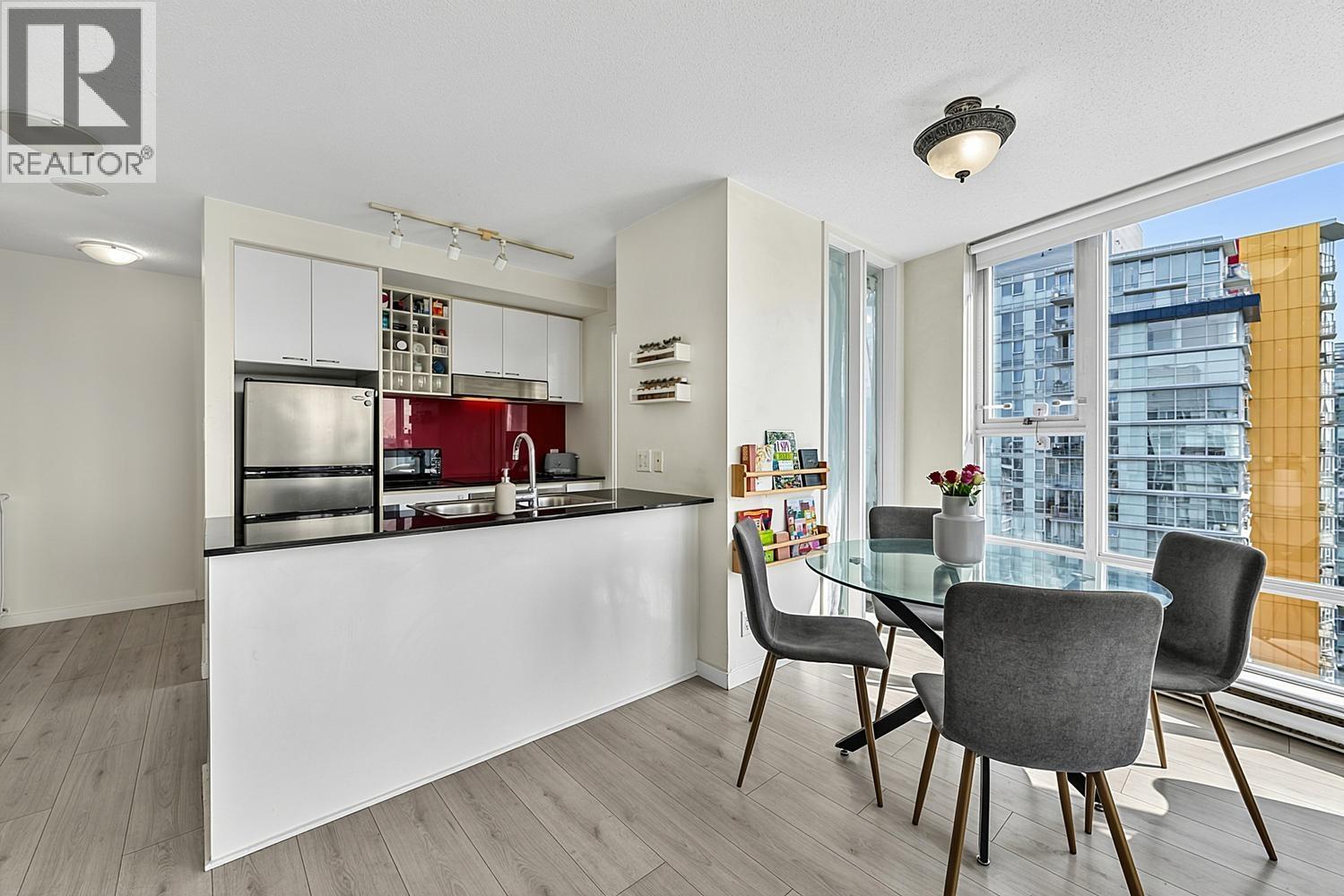 2 Bed, 2 Bath House for Sale in Vancouver – 3008 668 CITADEL PARADE, Vancouver – MLS# R3148925 - Image 6