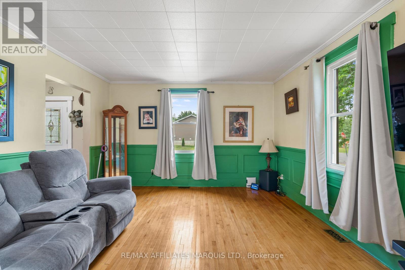 9 SPRUCE STREET - 13