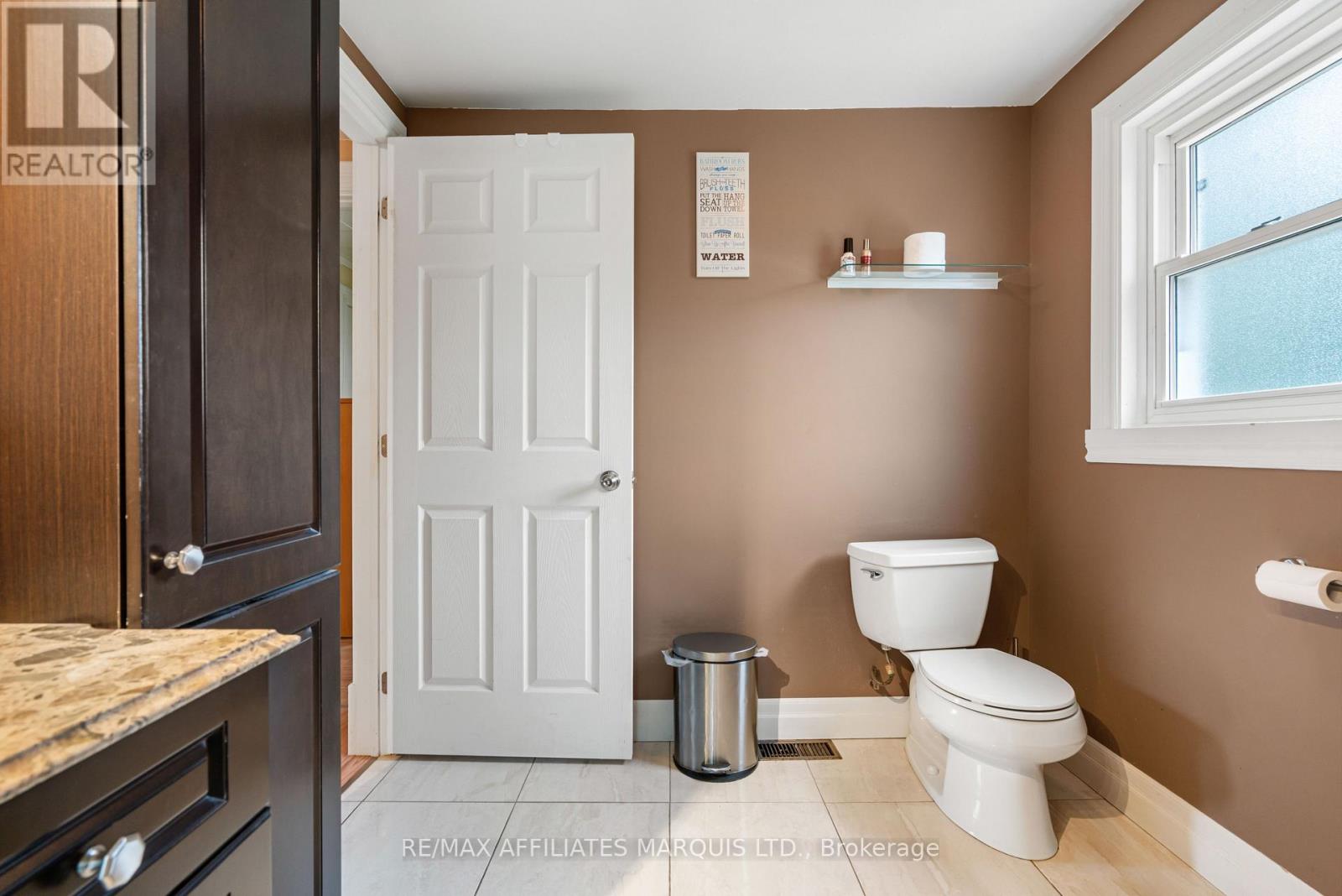 9 SPRUCE STREET - 23