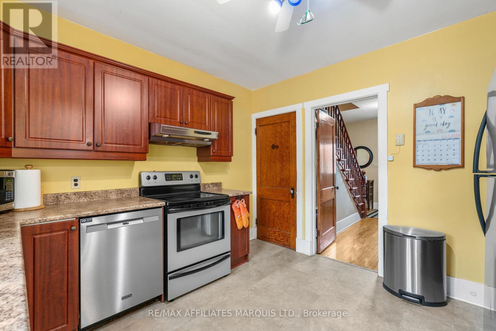9 SPRUCE STREET - 9