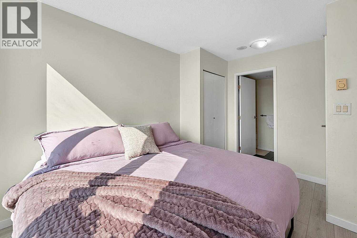 2 Bed, 2 Bath House for Sale in Vancouver – 3008 668 CITADEL PARADE, Vancouver – MLS# R3148925 - Image 28