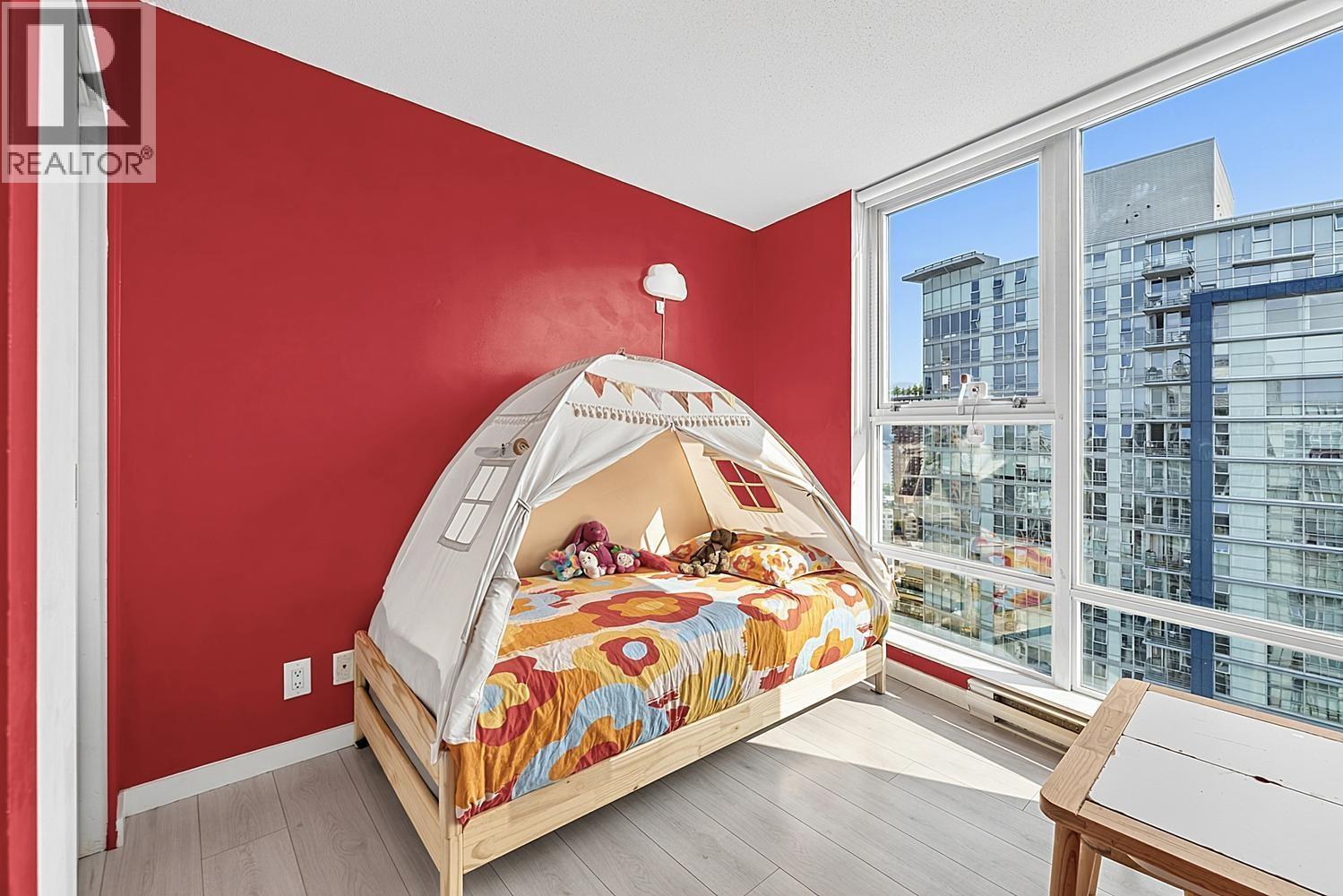 2 Bed, 2 Bath House for Sale in Vancouver – 3008 668 CITADEL PARADE, Vancouver – MLS# R3148925 - Image 32
