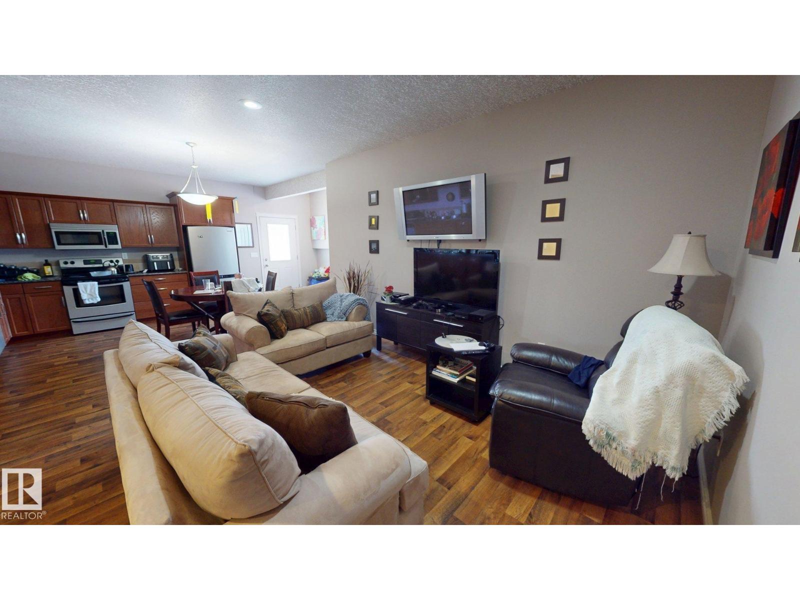 102 49413 RR 81 - 43