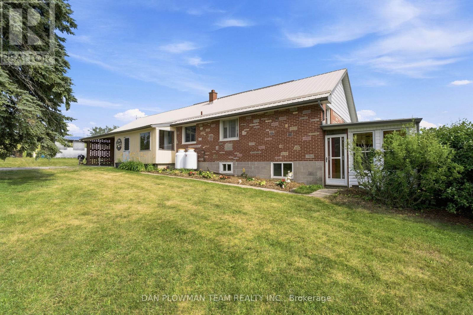 590S BROCK CONCESSION RD 4 ROAD - 30
