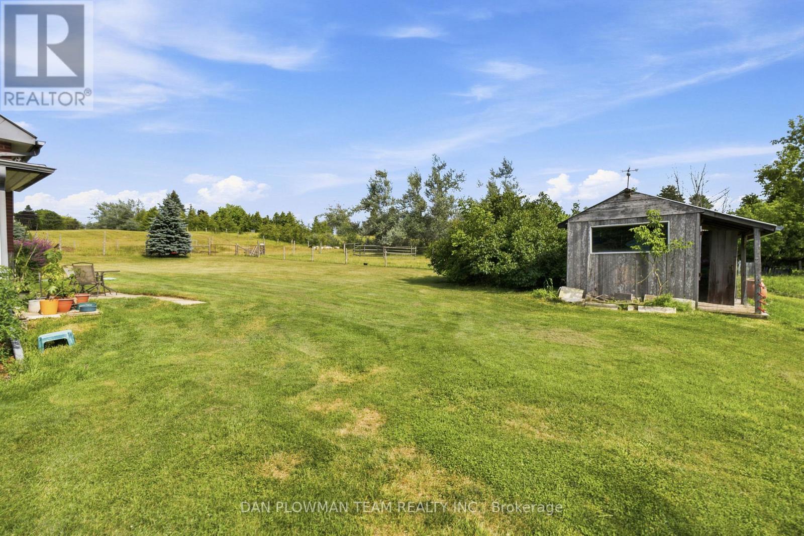 590S BROCK CONCESSION RD 4 ROAD - 33