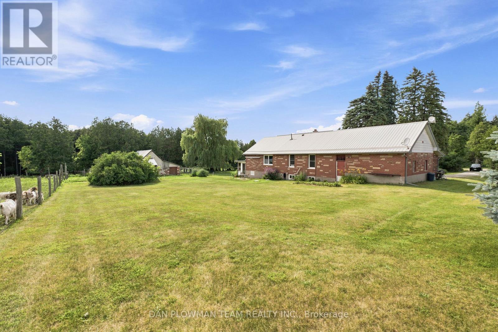 590S BROCK CONCESSION RD 4 ROAD - 35