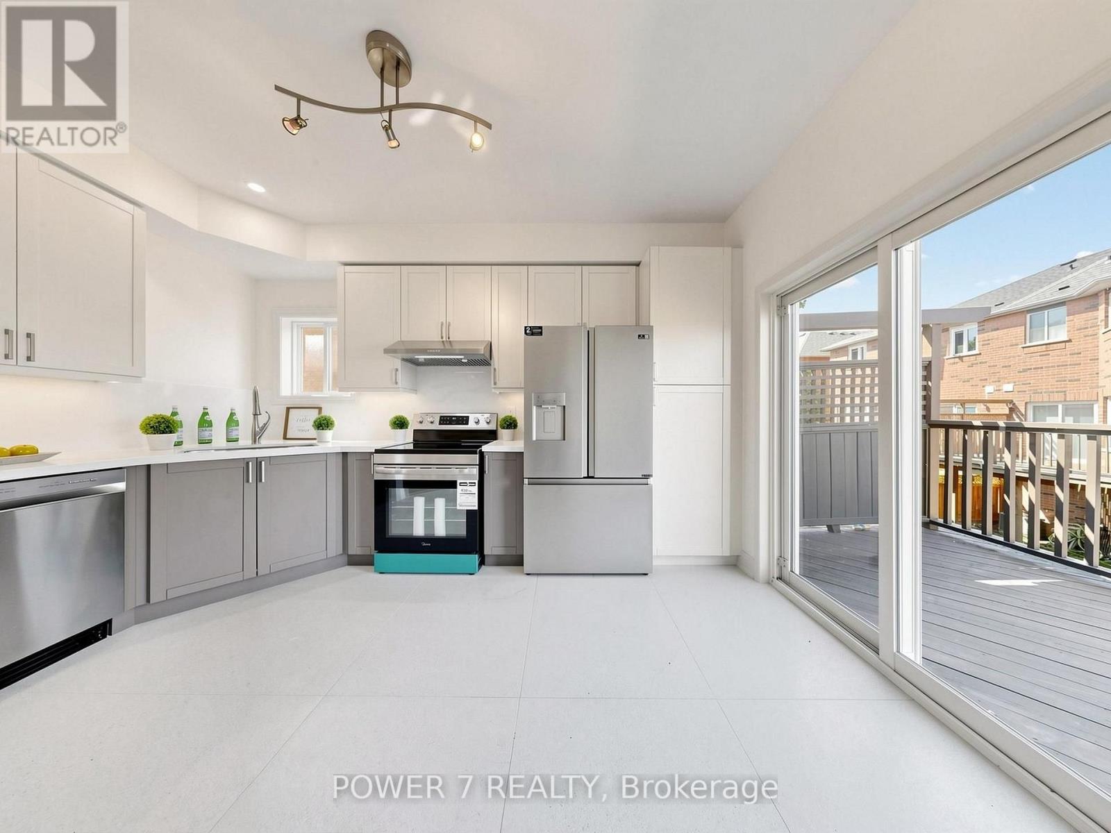 20 MCCAUL STREET - 20
