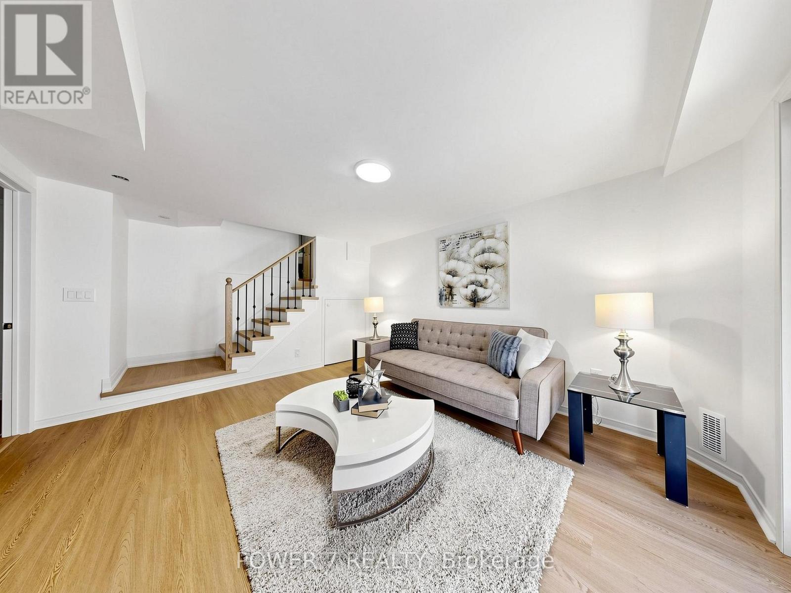 20 MCCAUL STREET - 40