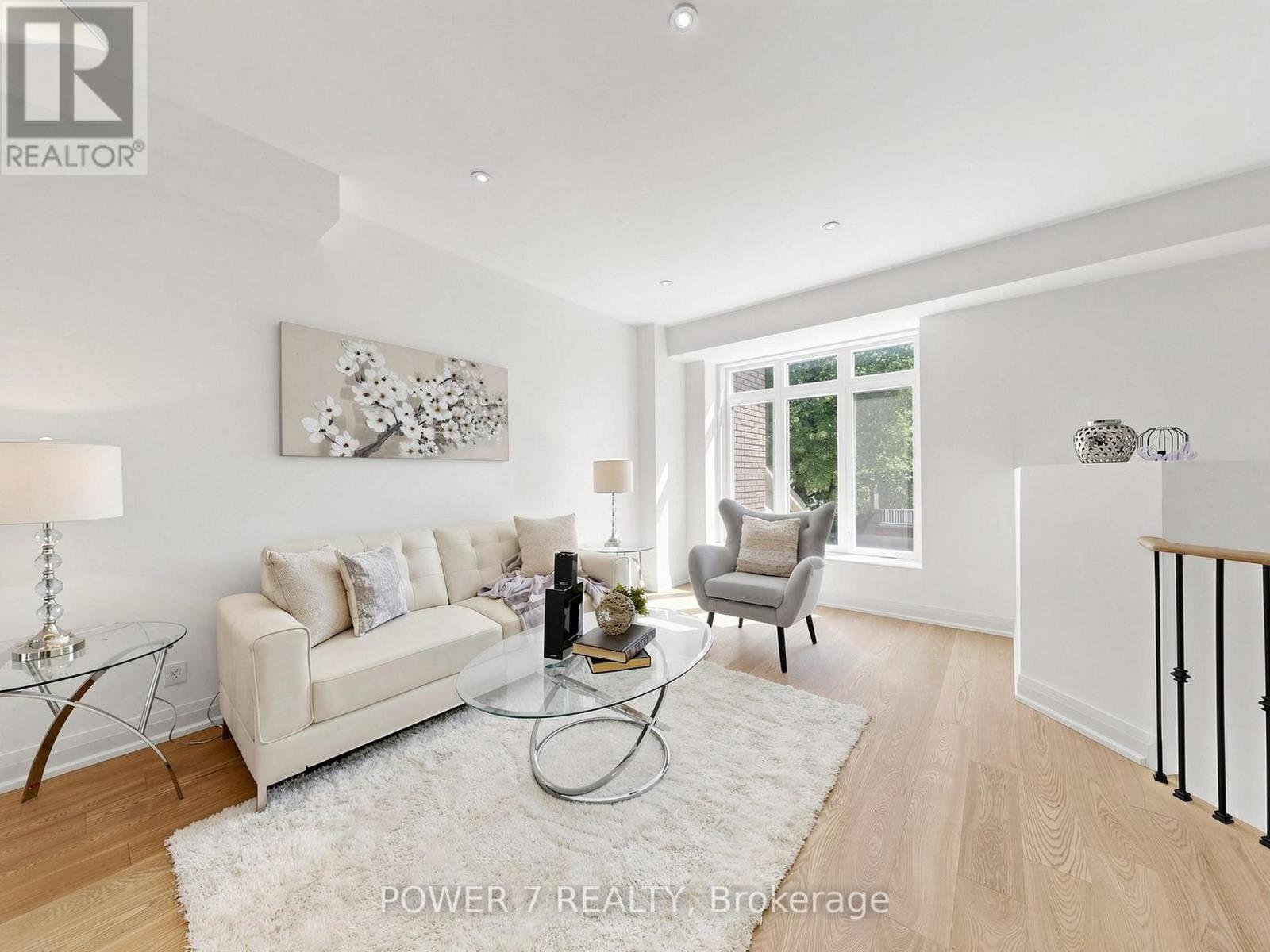 20 MCCAUL STREET - 6