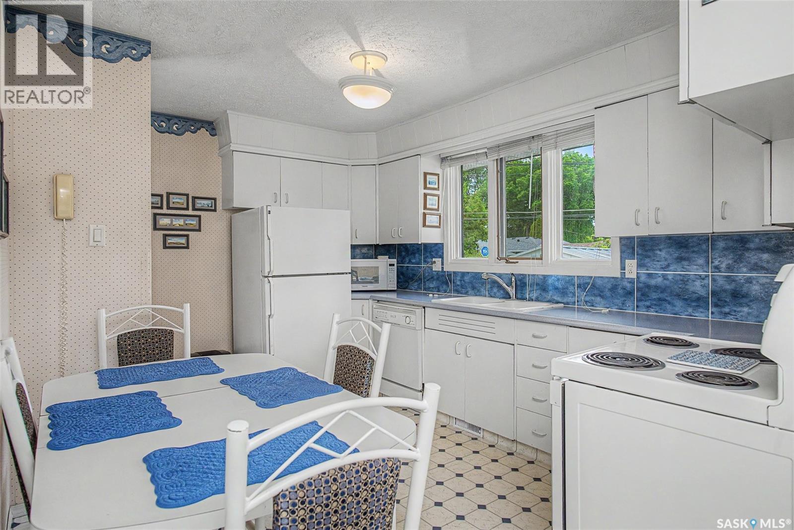 140 Mcdougall CRESCENT - 10