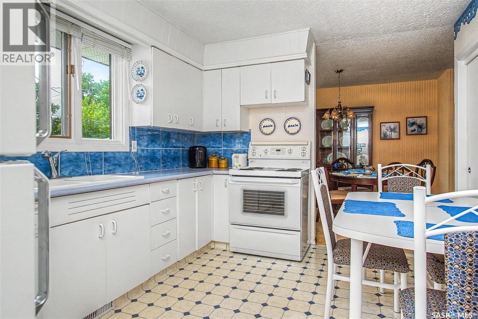 140 Mcdougall CRESCENT - 11