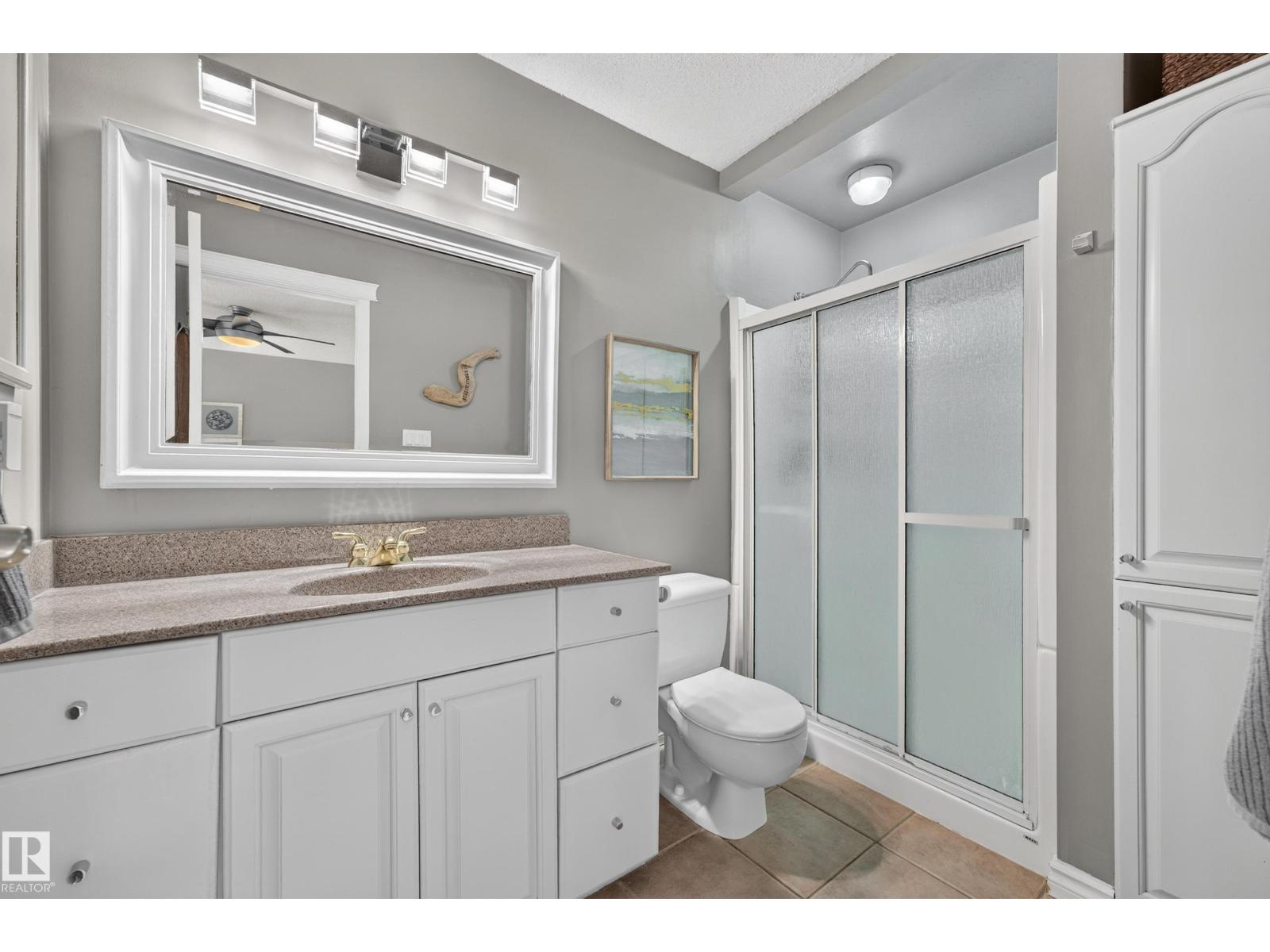 52 HILLSIDE CR - Image 32