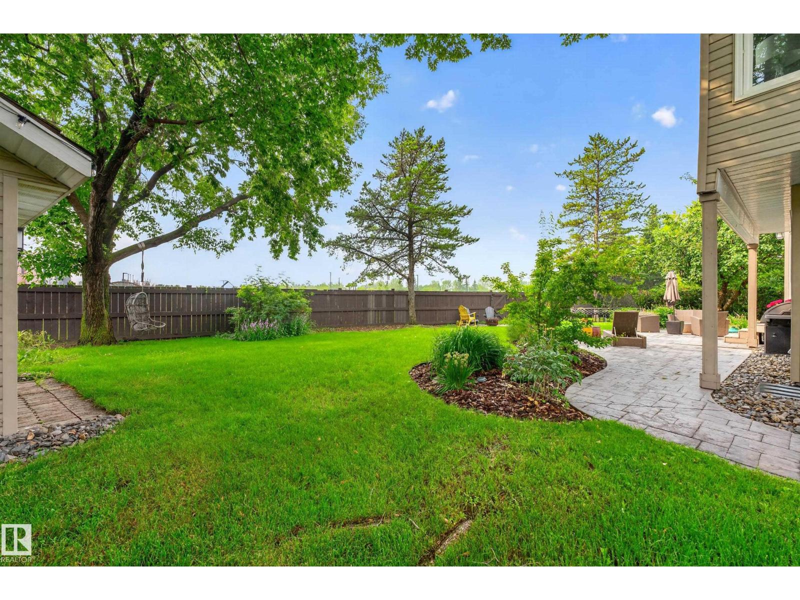 52 HILLSIDE CR - Image 59