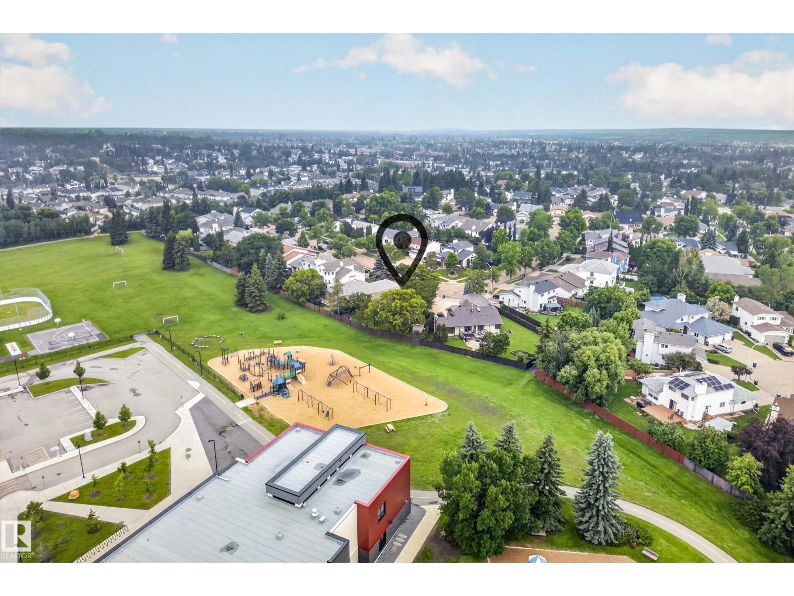 52 HILLSIDE CR - 66