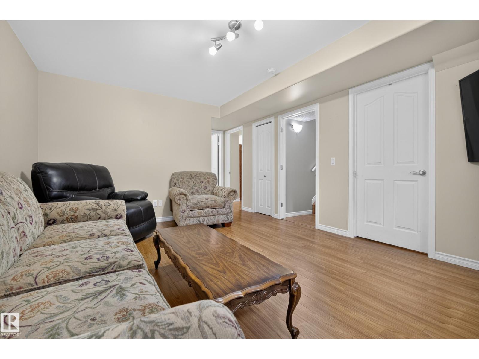 556 FOXBORO LO - 41