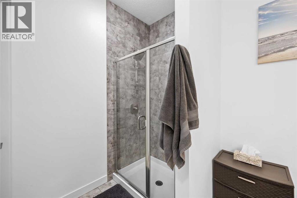 349053 Tamarack Drive E - Image 17