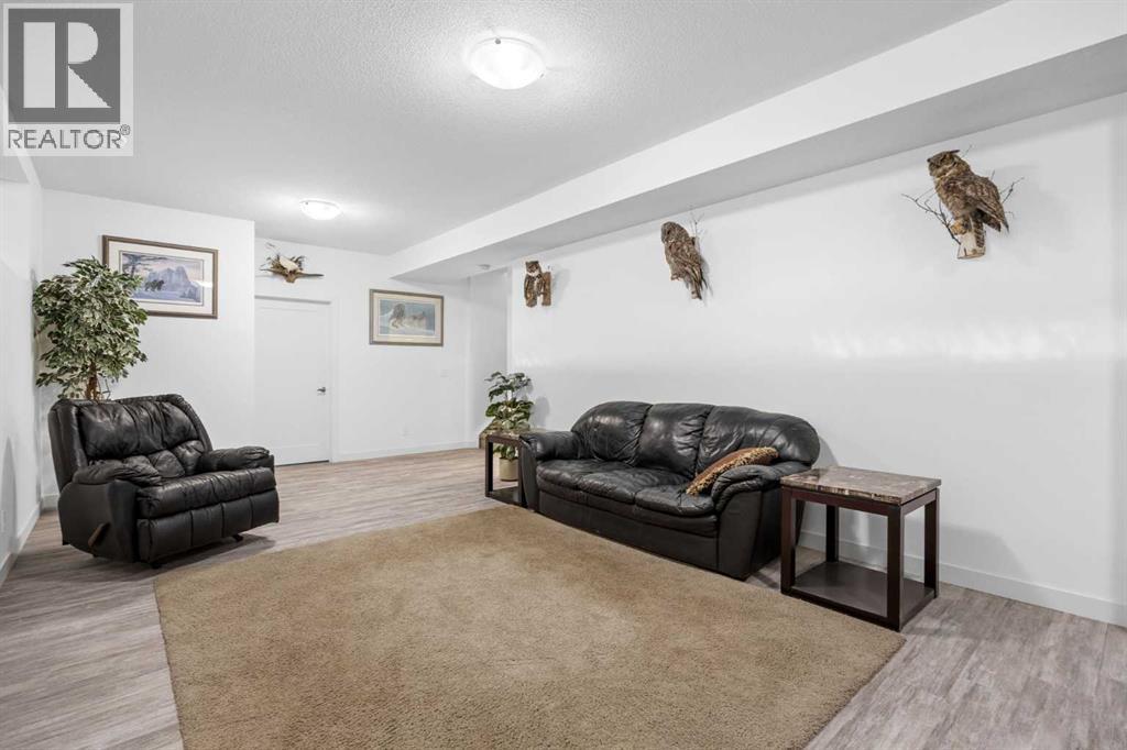 349053 Tamarack Drive E - Image 26