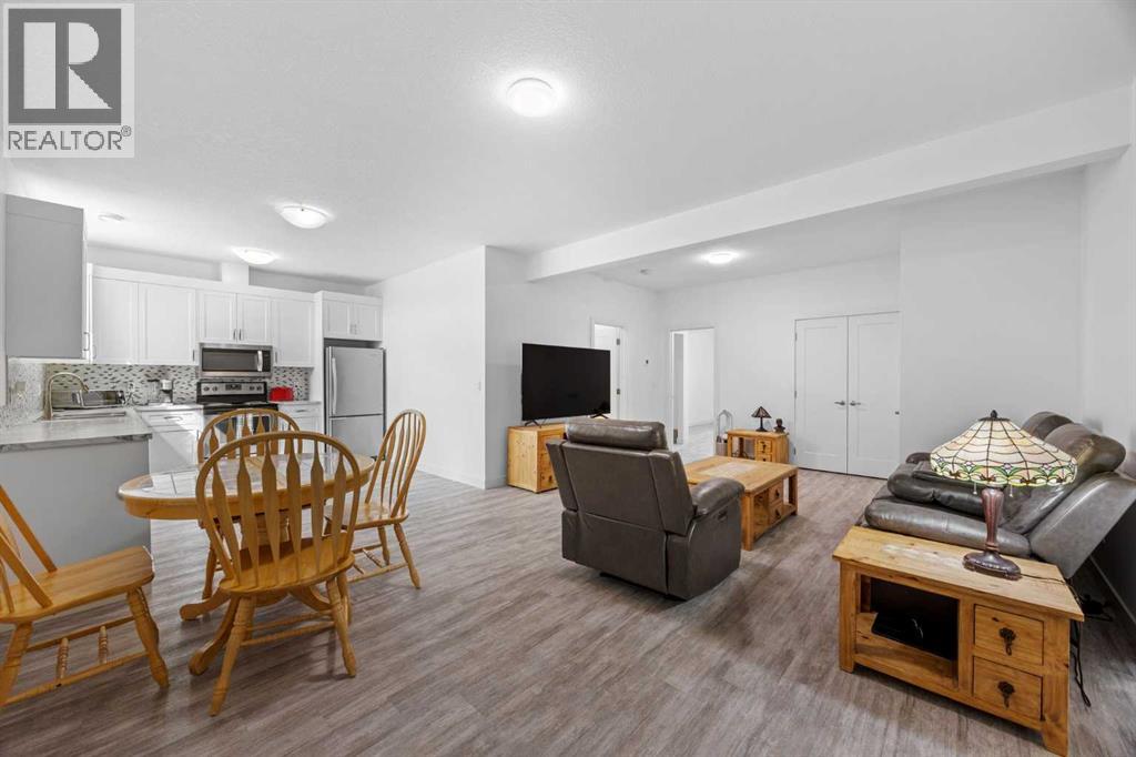 349053 Tamarack Drive E - Image 31