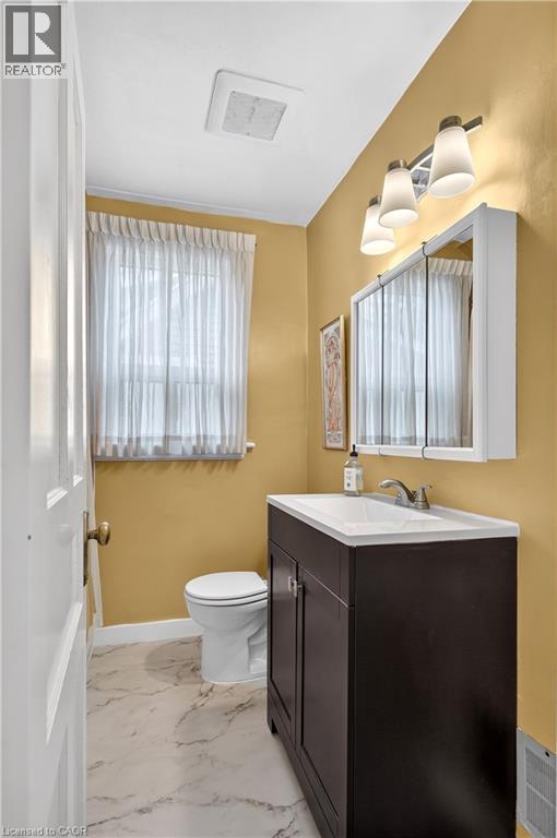 172 KENSINGTON Avenue S - Image 36