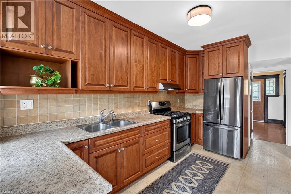 172 KENSINGTON Avenue S - Image 24