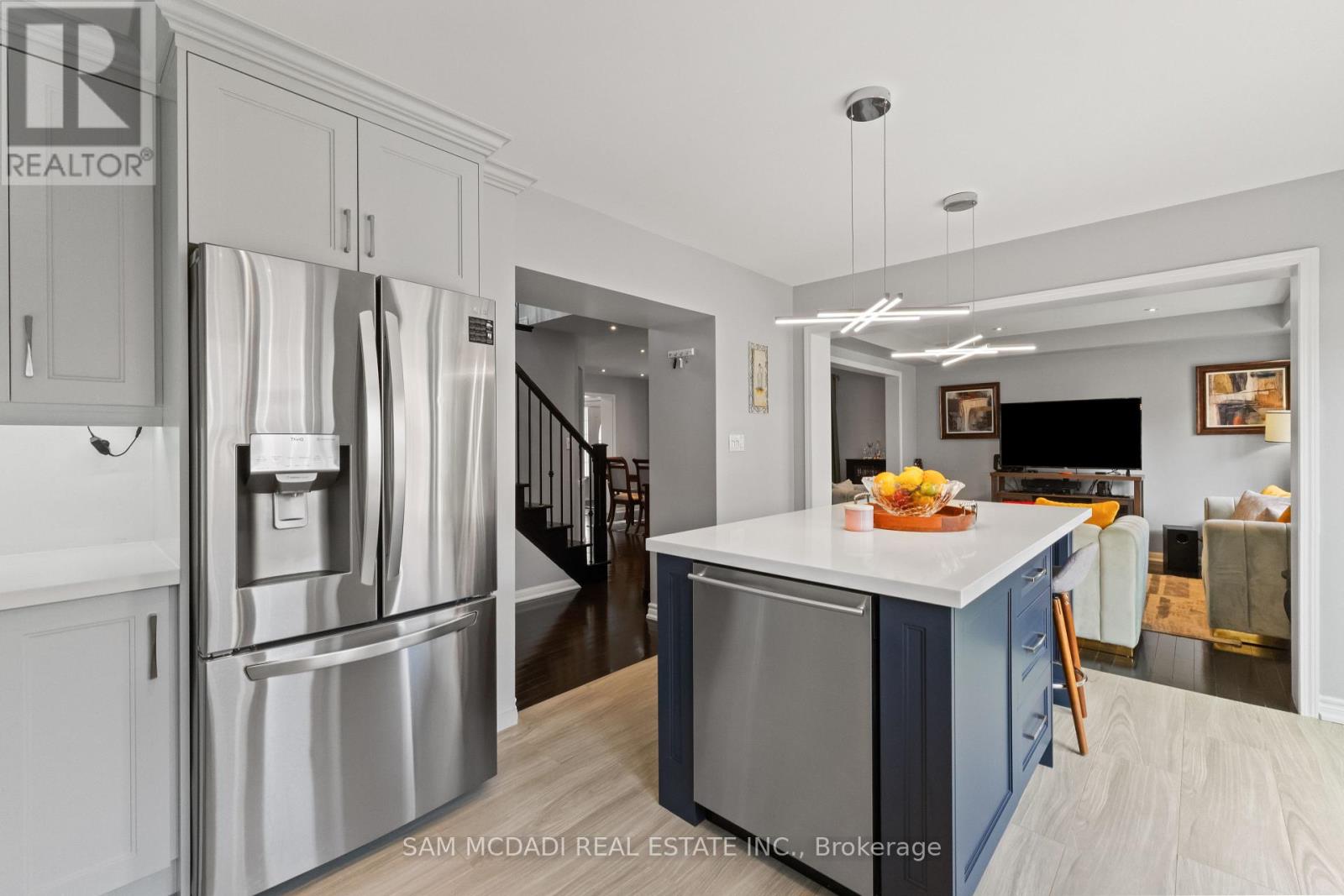 920 CLARK BOULEVARD - 10