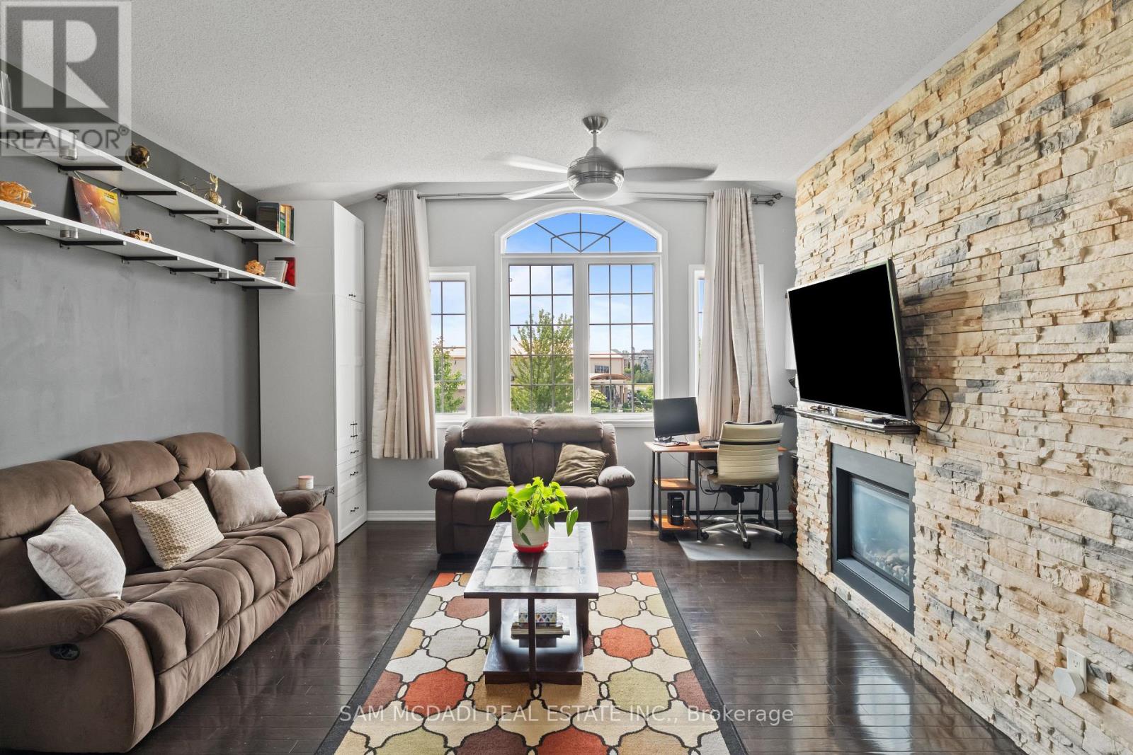 920 CLARK BOULEVARD - 15