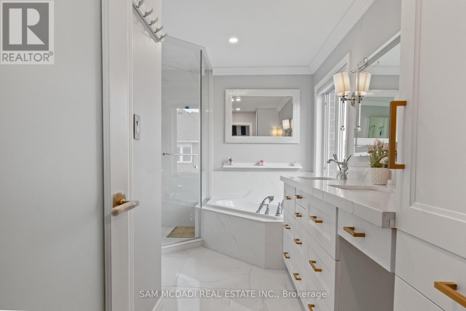 920 CLARK BOULEVARD - 21