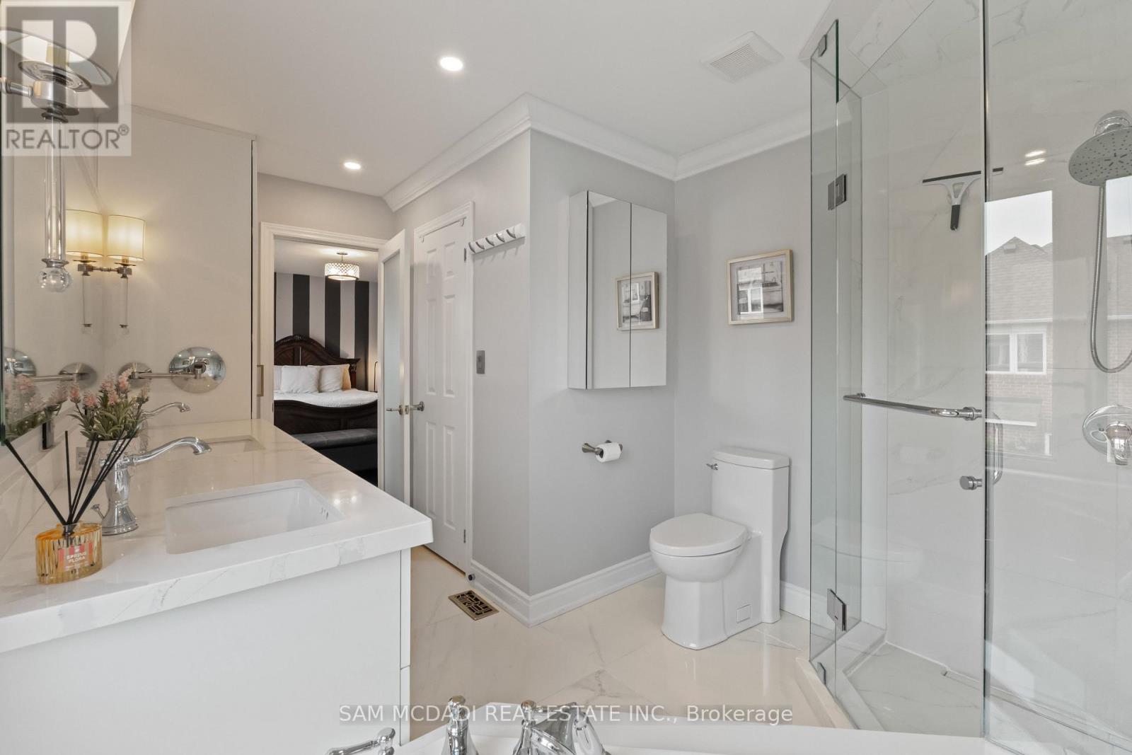 920 CLARK BOULEVARD - 23