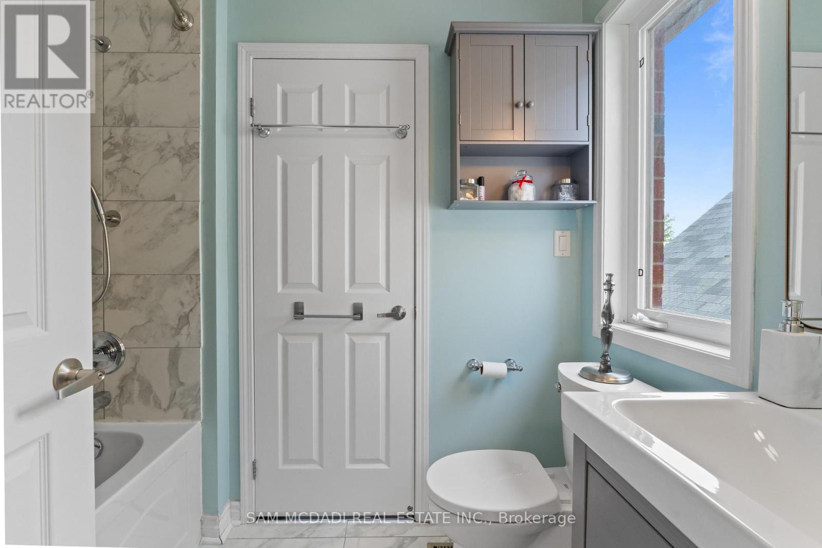 920 CLARK BOULEVARD - 25
