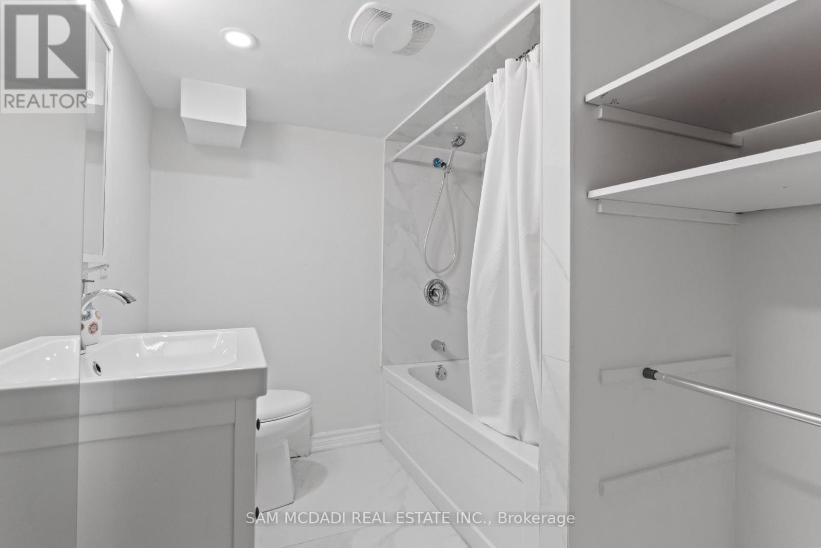 920 CLARK BOULEVARD - 37