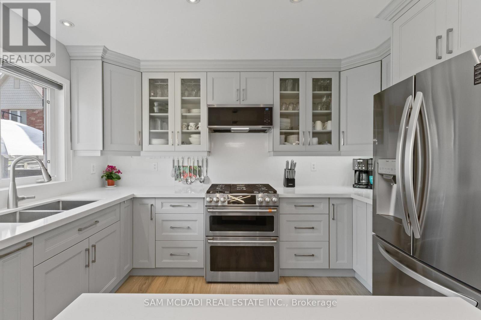 920 CLARK BOULEVARD - 8