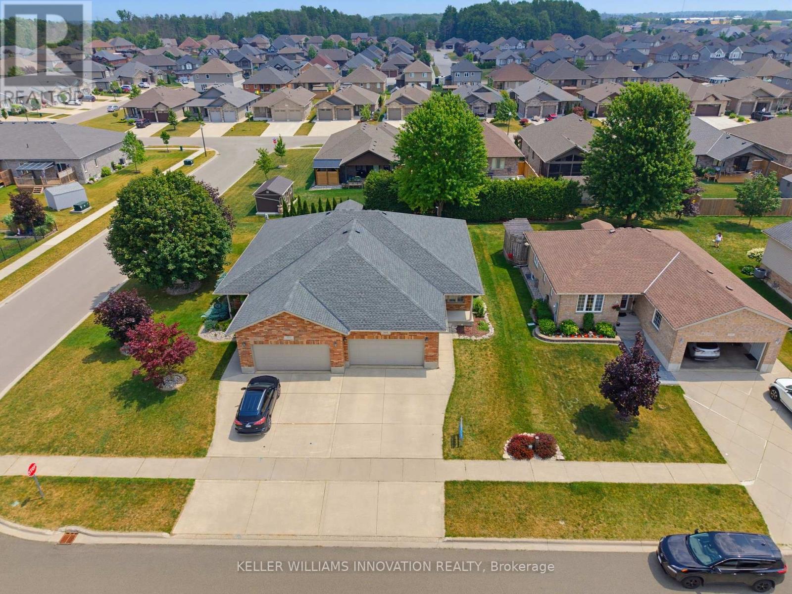906 BAKER AVENUE S - 1