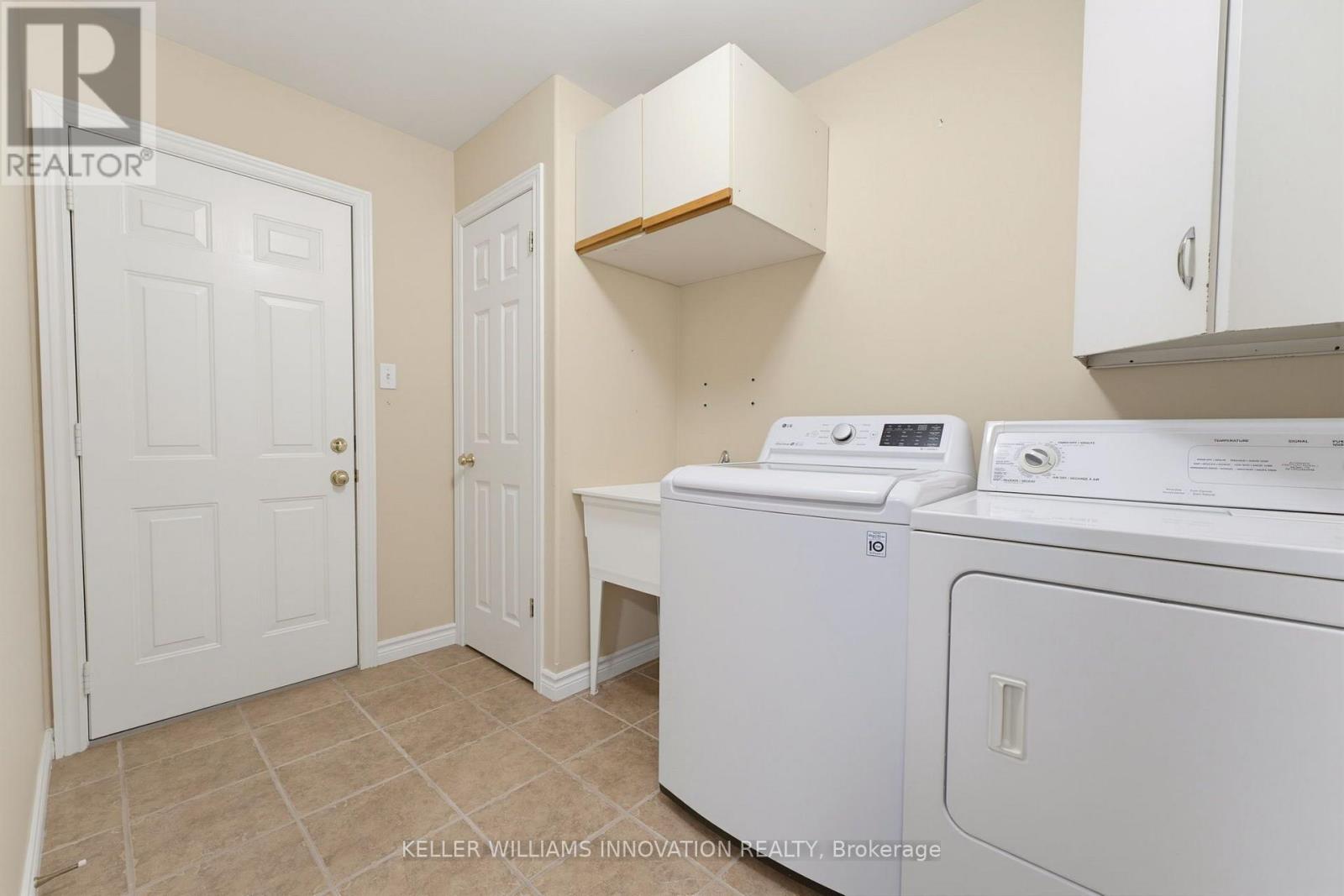 906 BAKER AVENUE S - 21