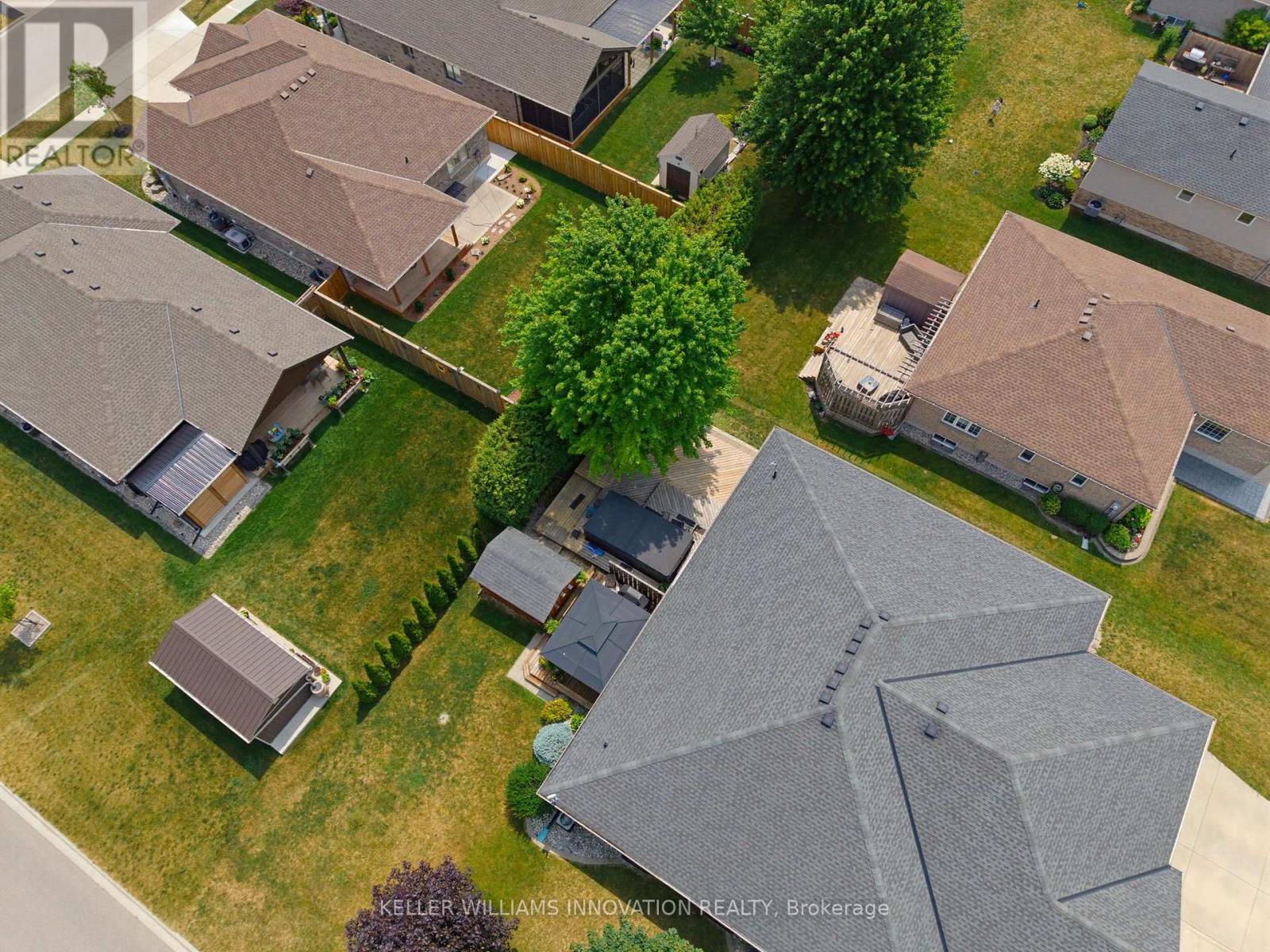 906 BAKER AVENUE S - 7