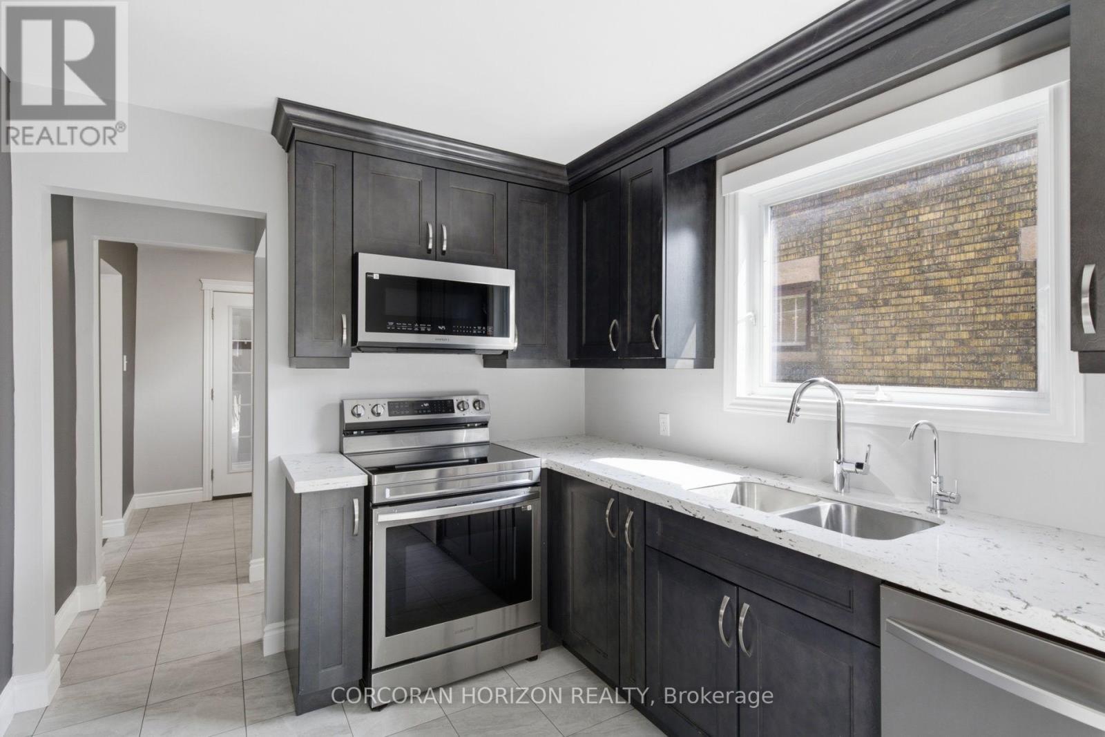 281 GUELPH STREET - 18