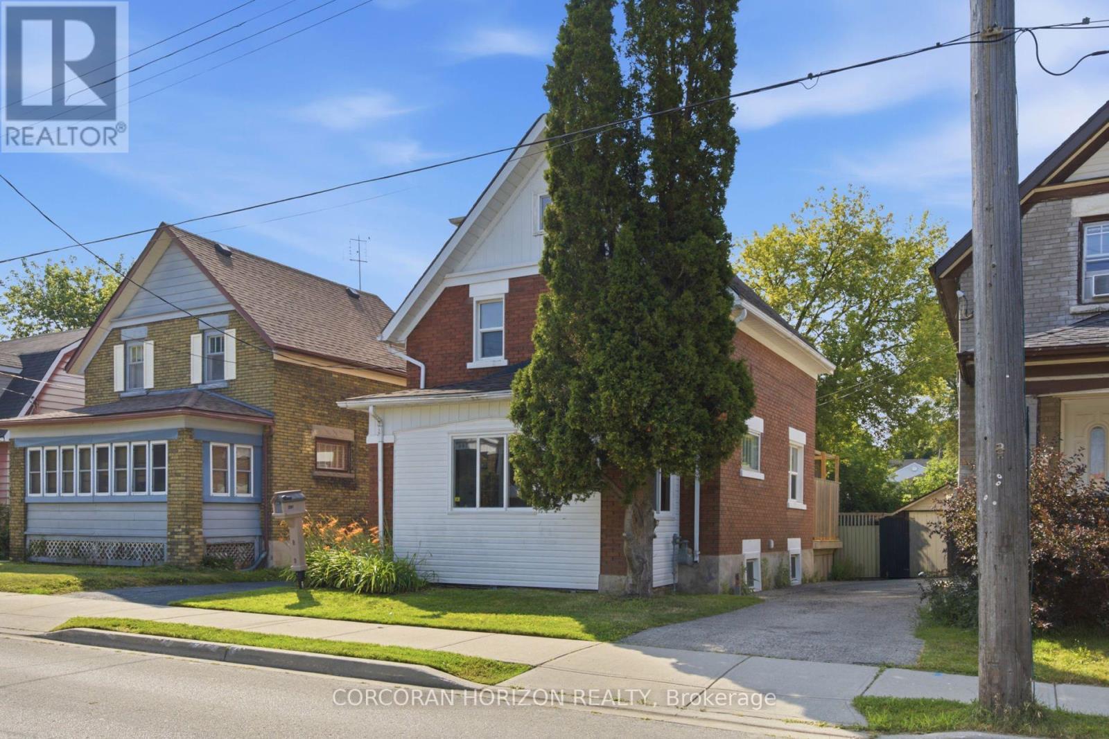 281 GUELPH STREET - 2