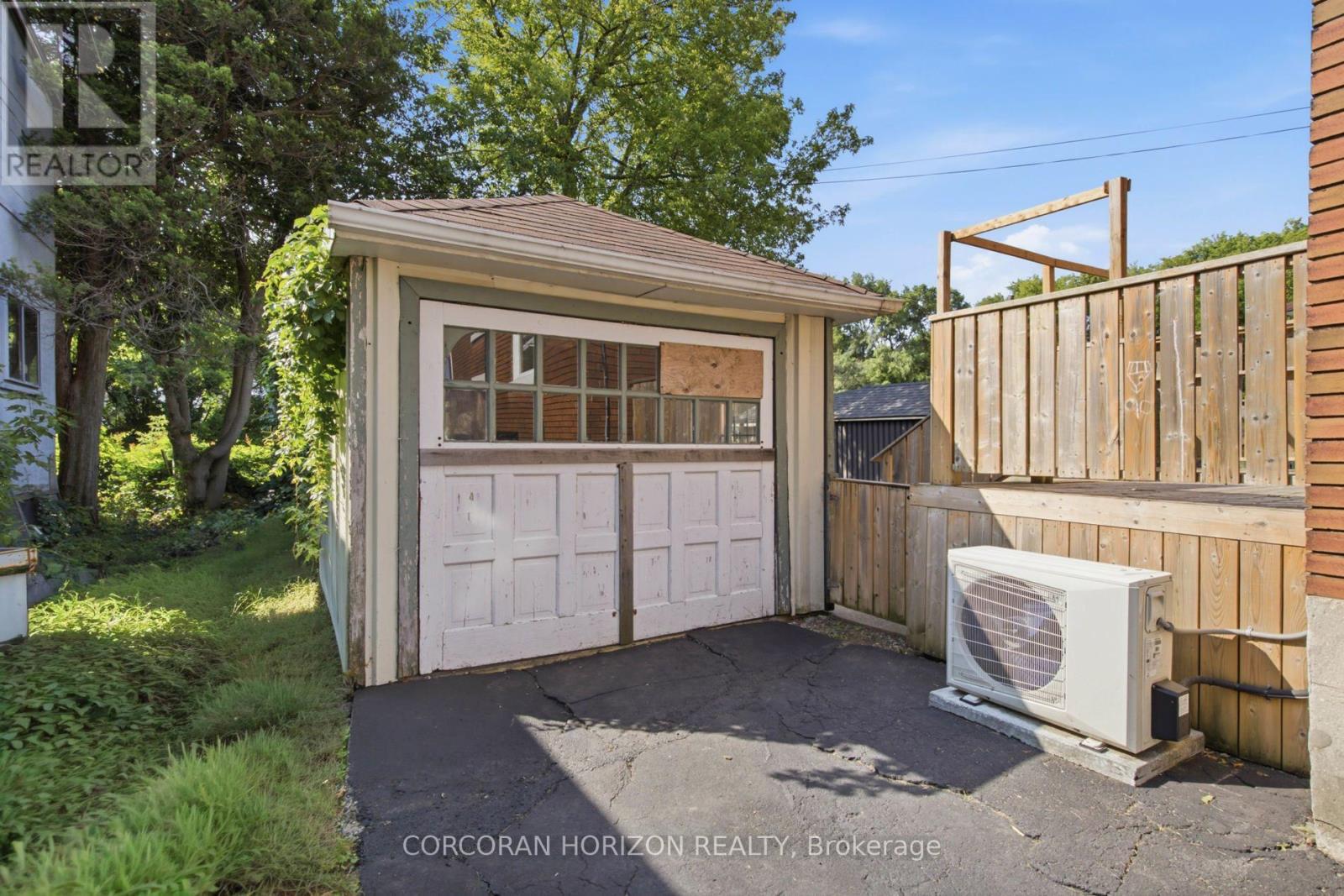281 GUELPH STREET - 44