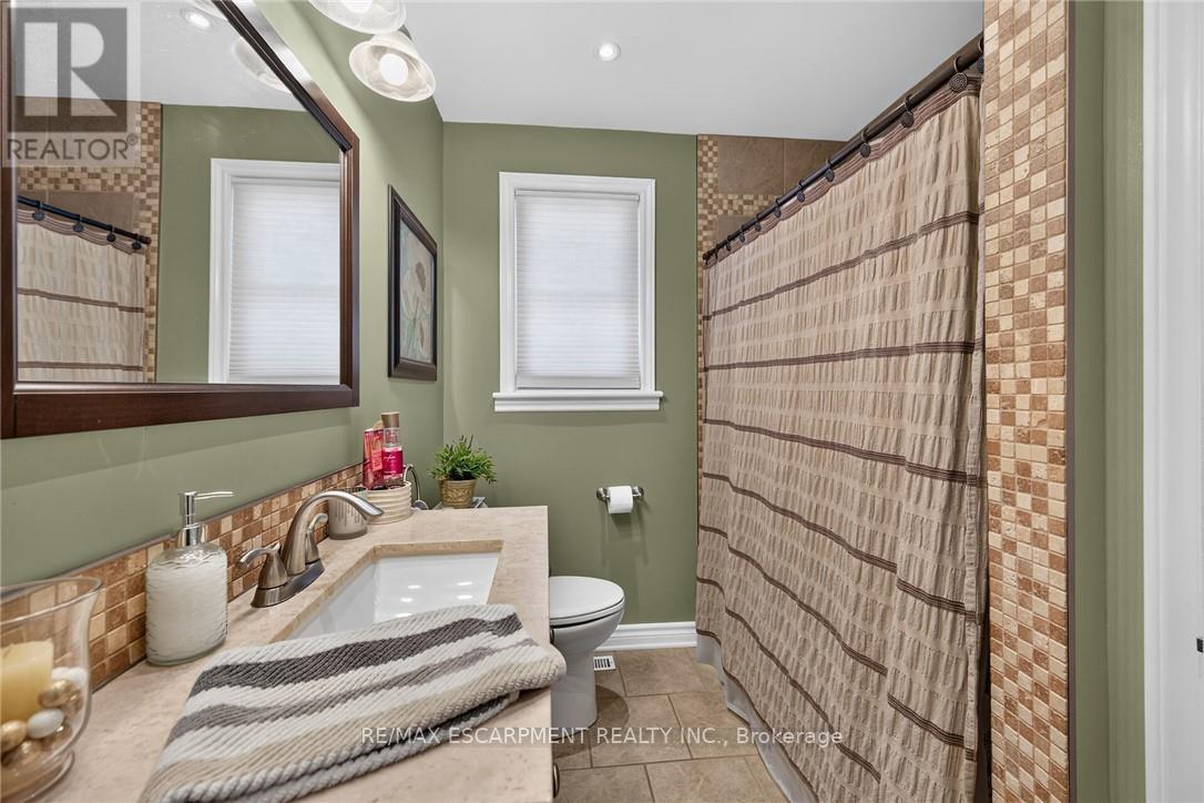 180 EAST 25TH STREET - 20