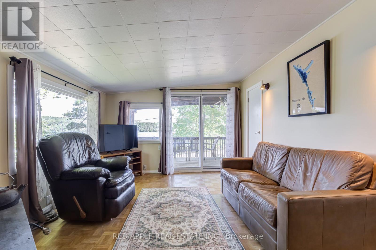 17568 HWY #41 - Image 14