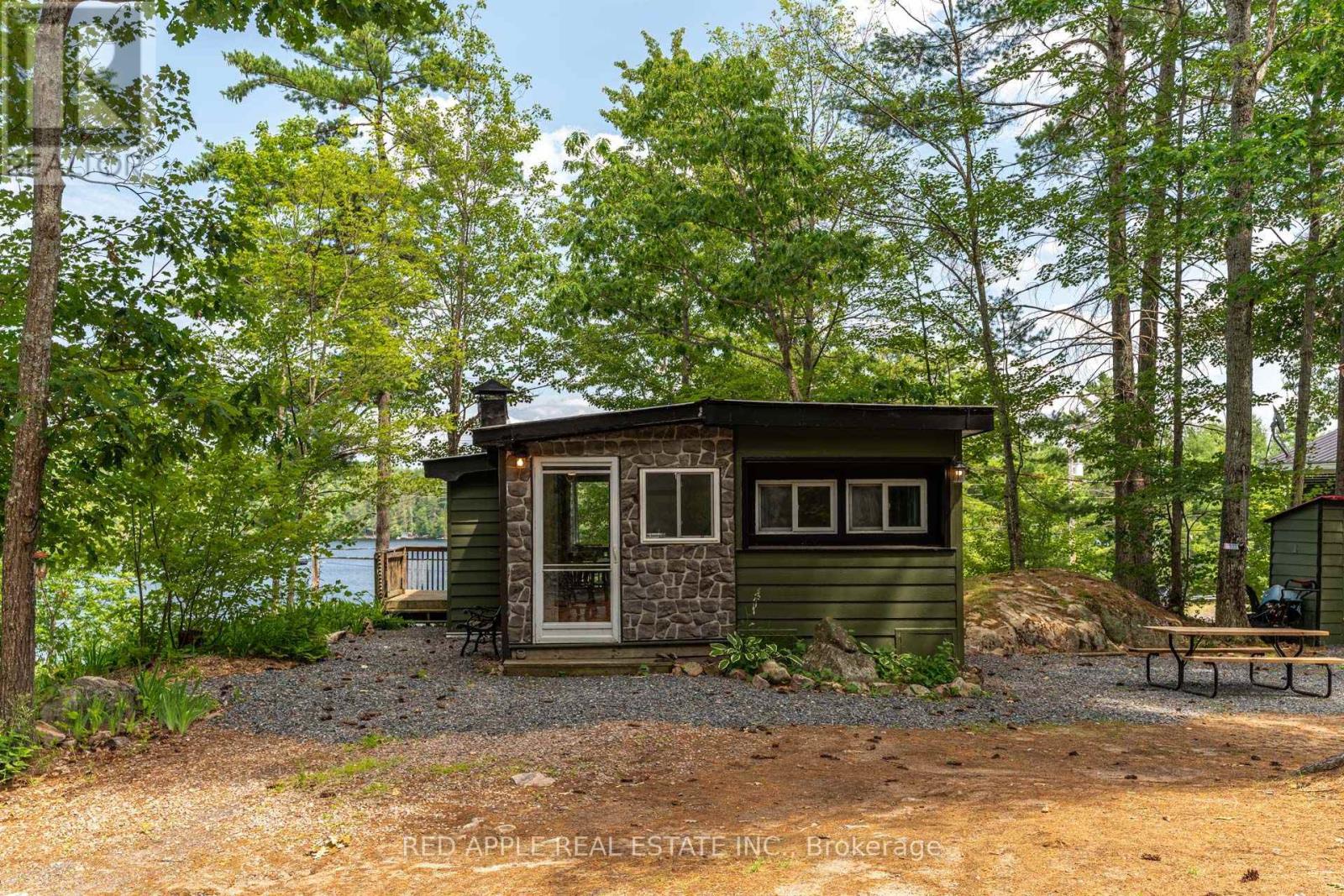 17568 HWY #41 - Image 24