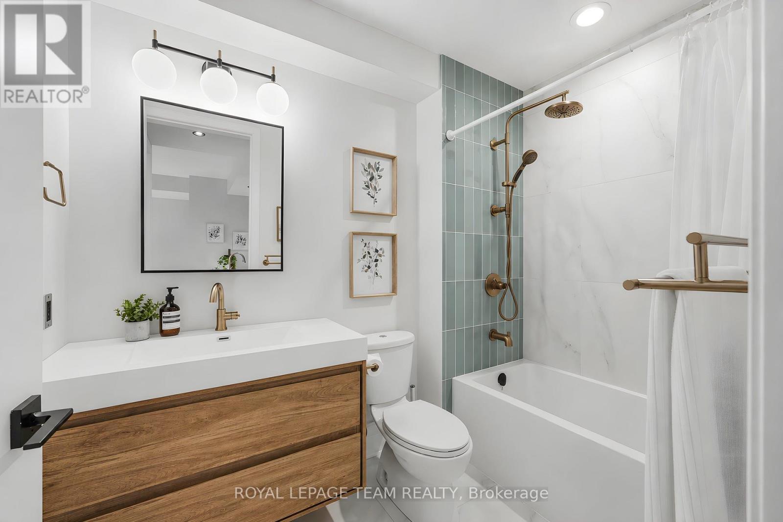 #301 330 LORETTA AVENUE S - 22