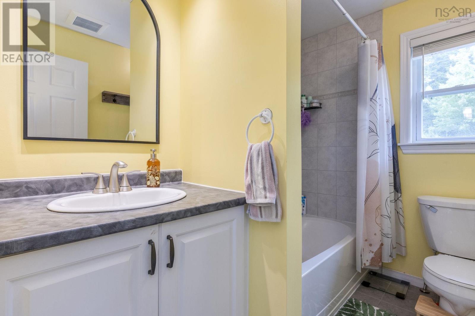 276 Falkenham Road - 13