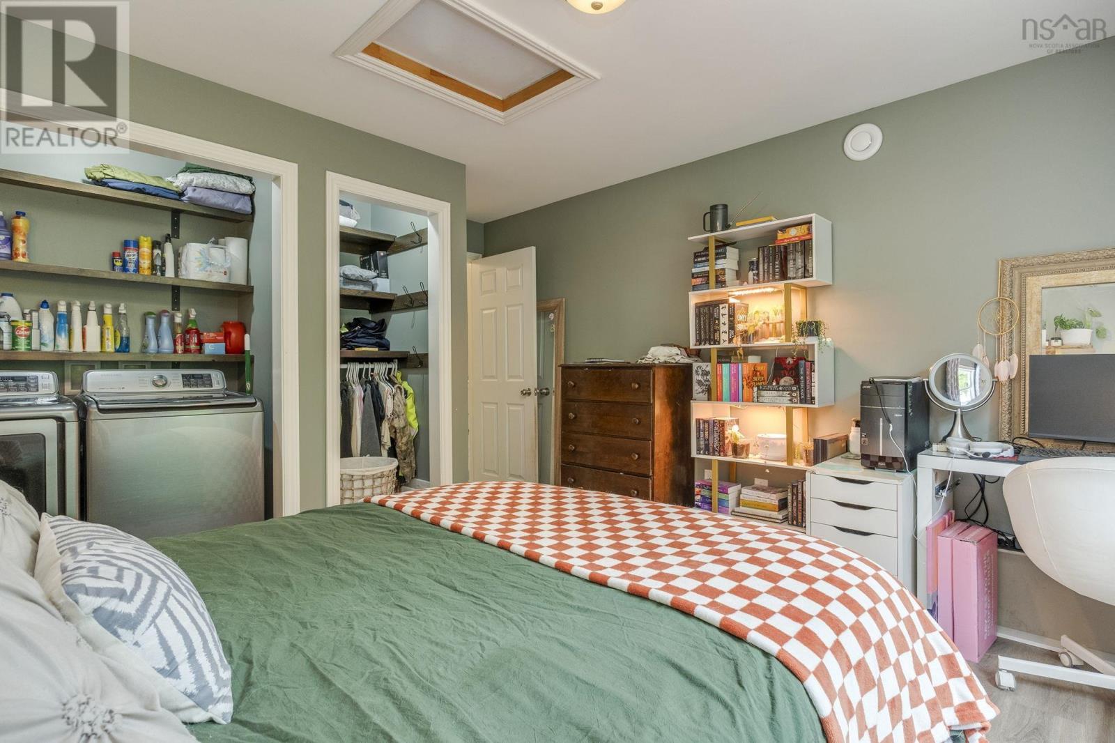 276 Falkenham Road - 18