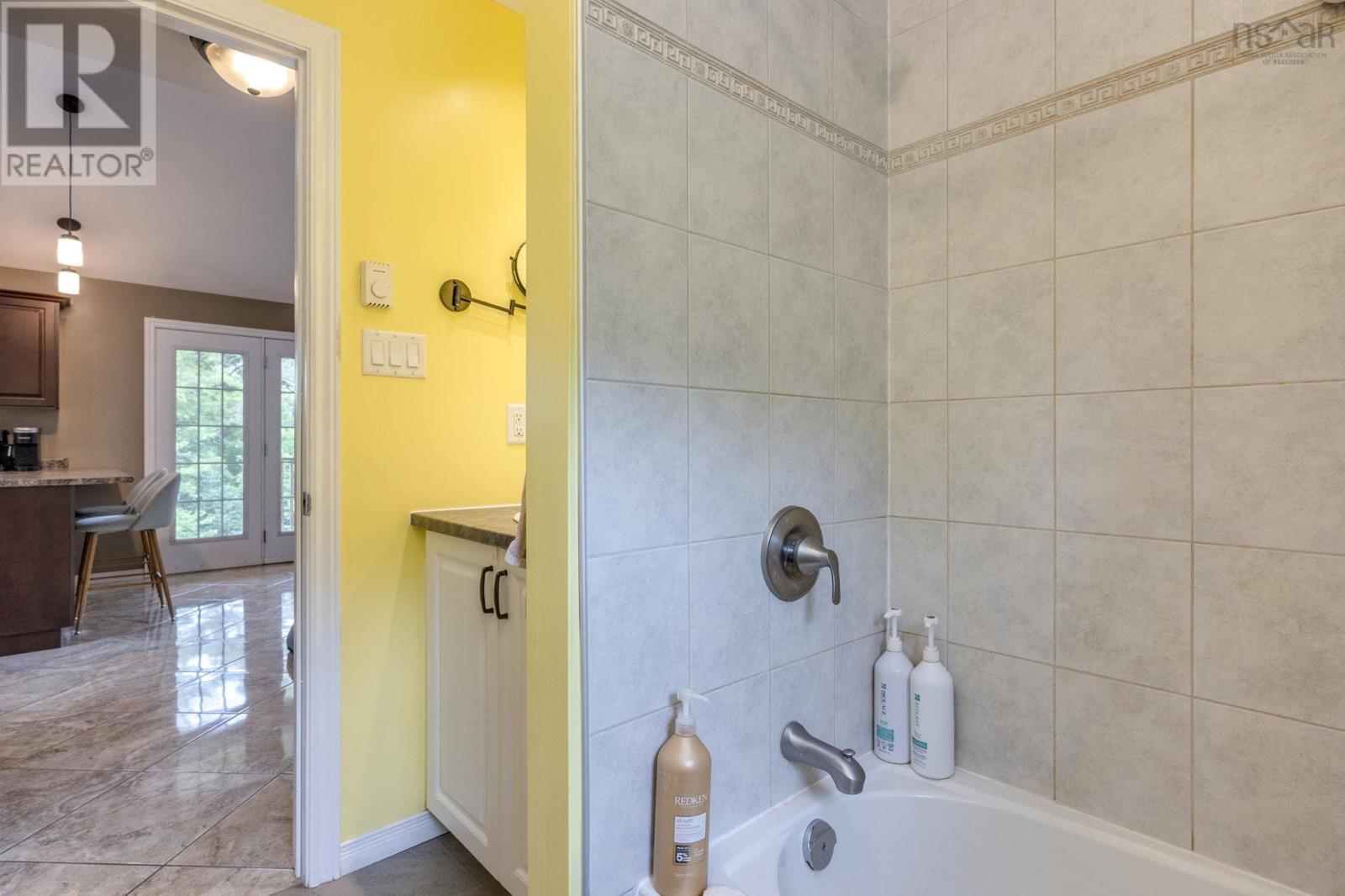 276 Falkenham Road - 14