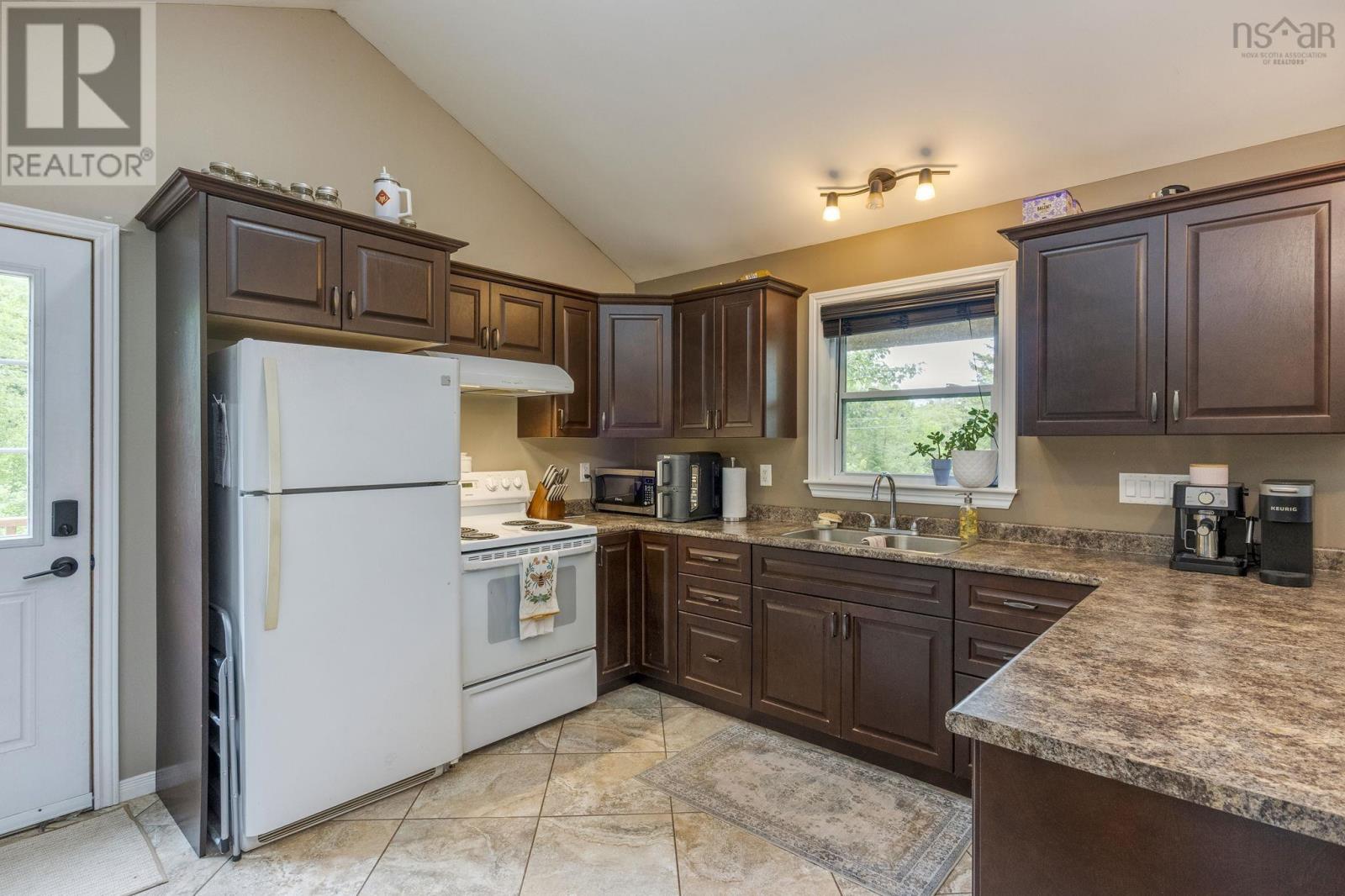 276 Falkenham Road - 4