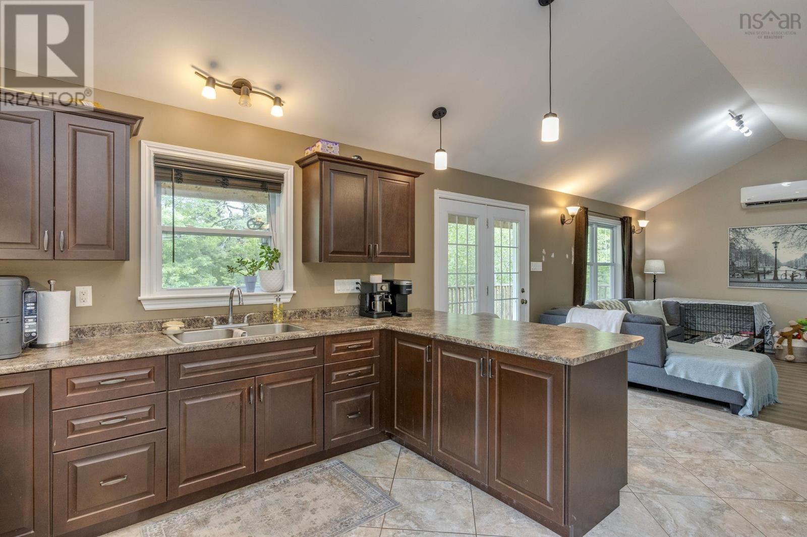 276 Falkenham Road - 5