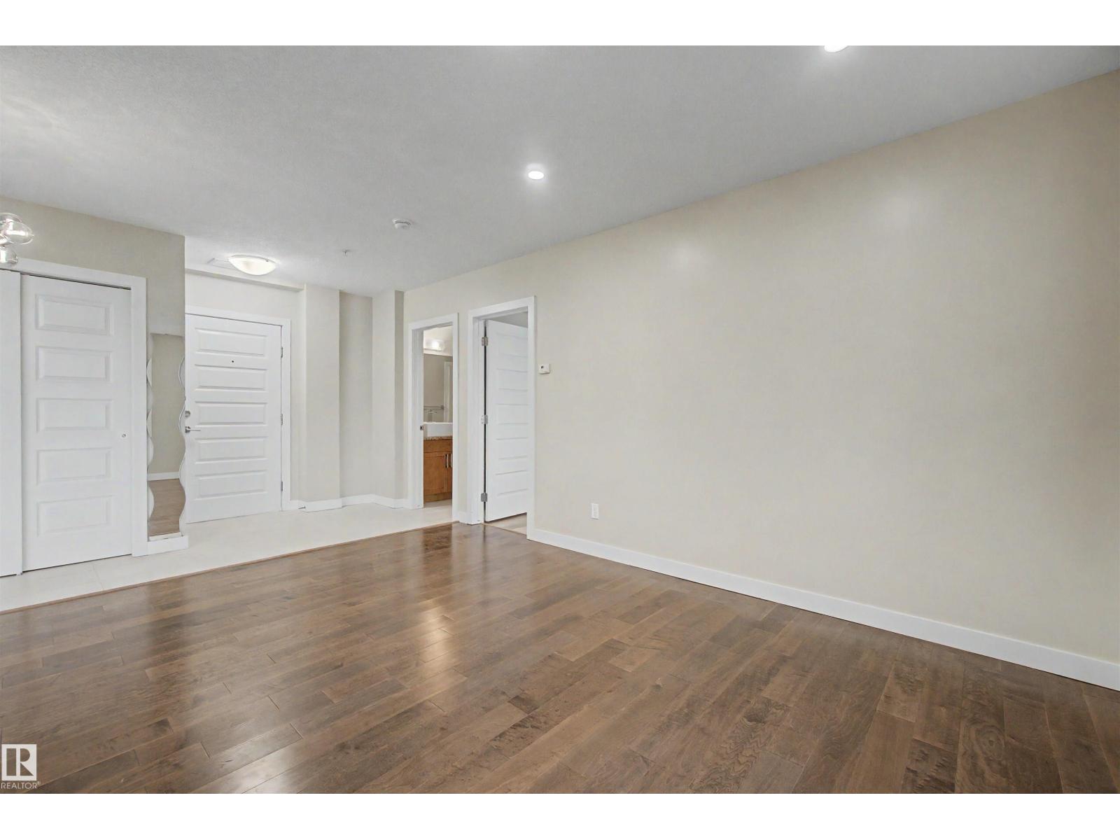 #1225 5151 WINDERMERE BV SW - 17
