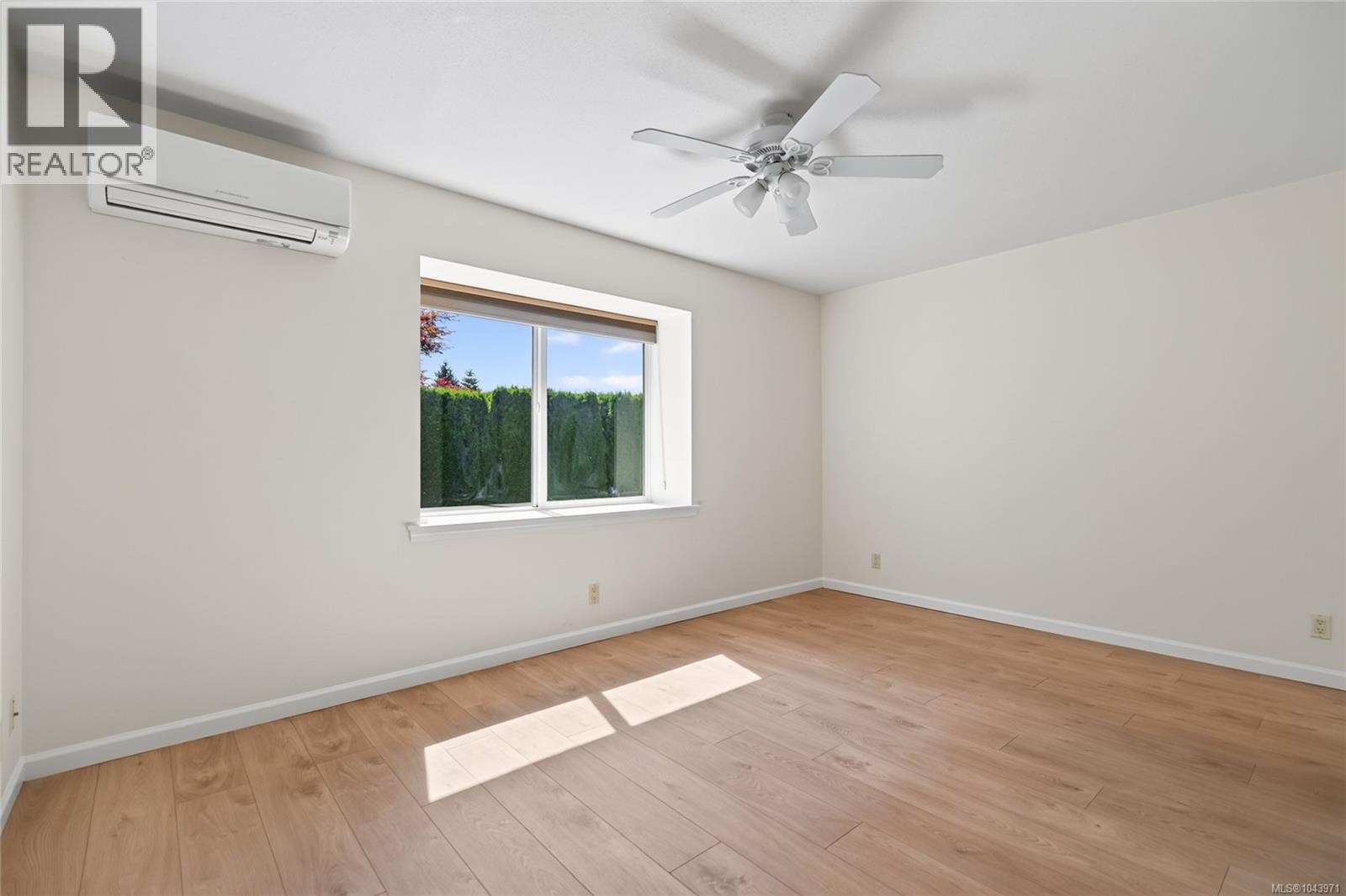 #132 1919 St. Andrews Pl - 12
