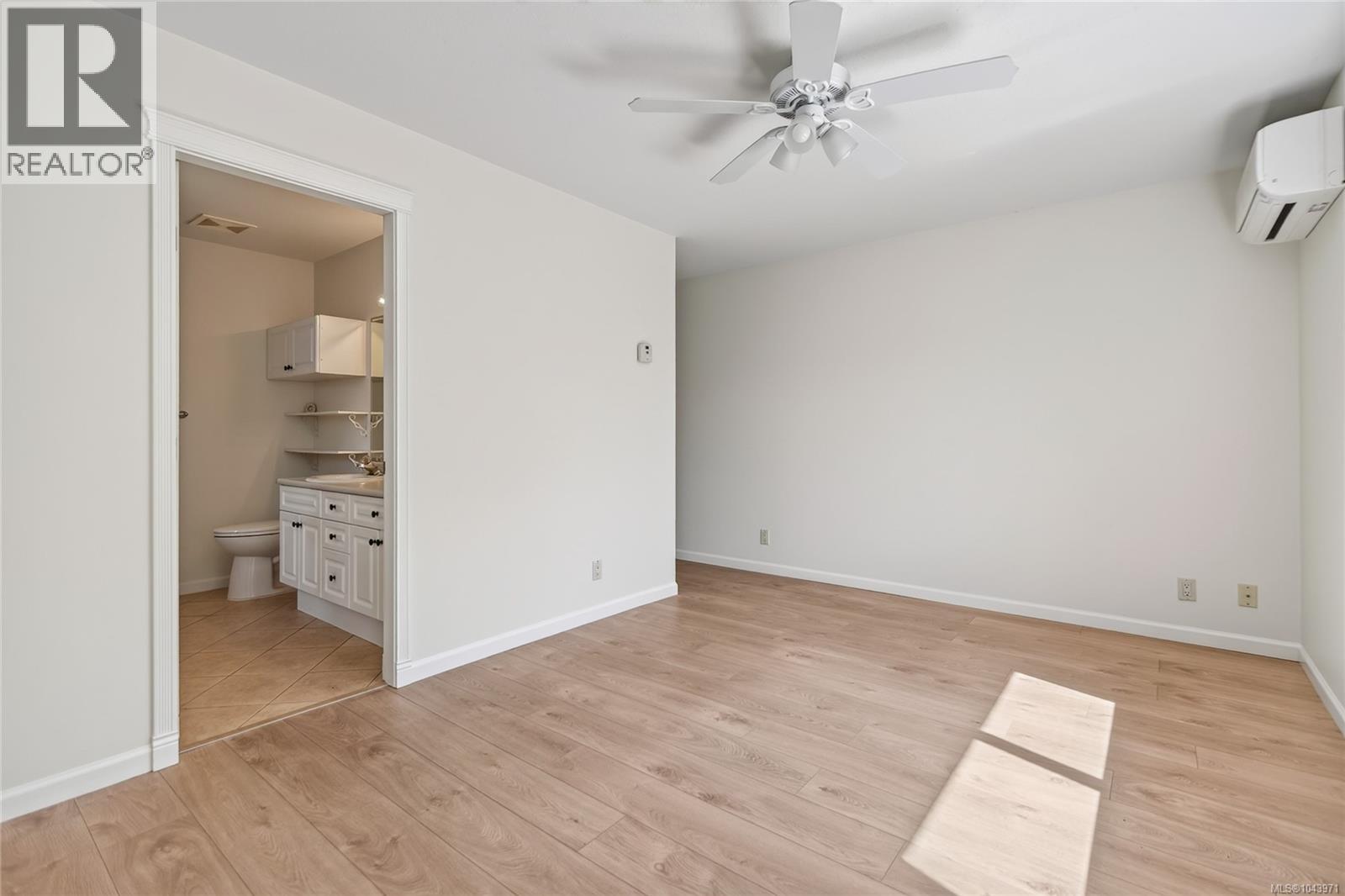 #132 1919 St. Andrews Pl - 14