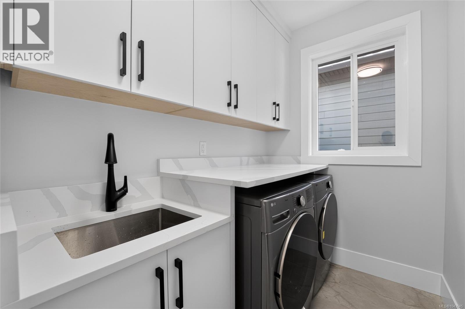3856 Gulfview Dr - 34